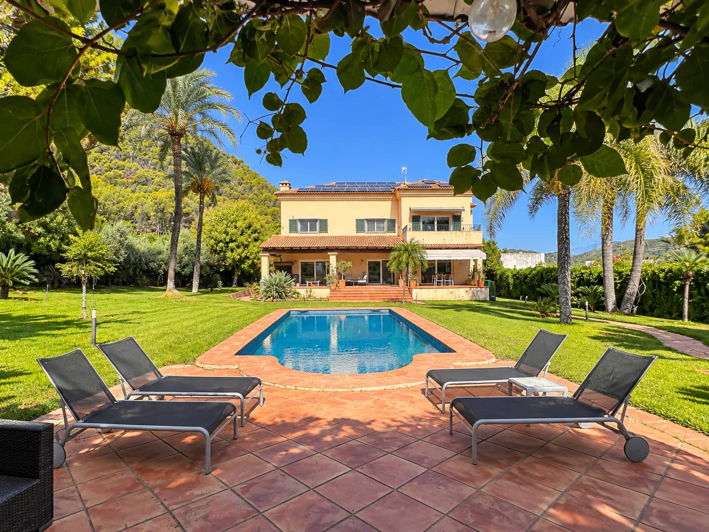 4 Zimmer Villa zu verkaufen in Gandia mit Pool Garage - 1.100.000 € (Ref: 10115652)