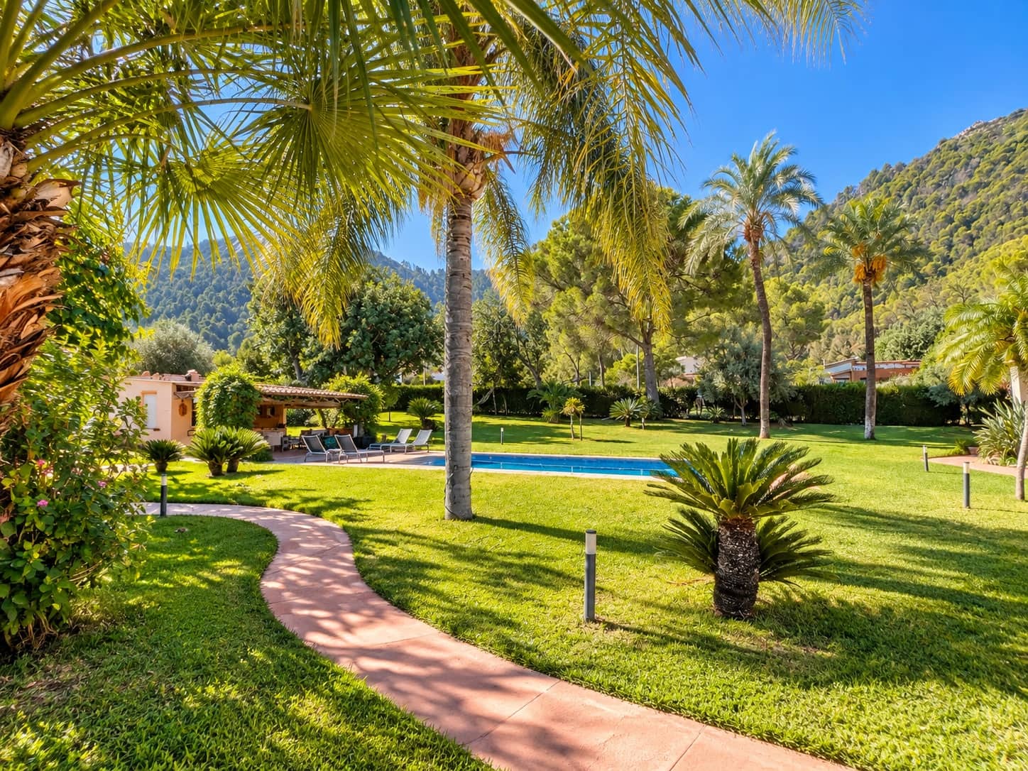 4 Zimmer Villa zu verkaufen in Gandia mit Pool Garage - 1.100.000 € (Ref: 10115652)