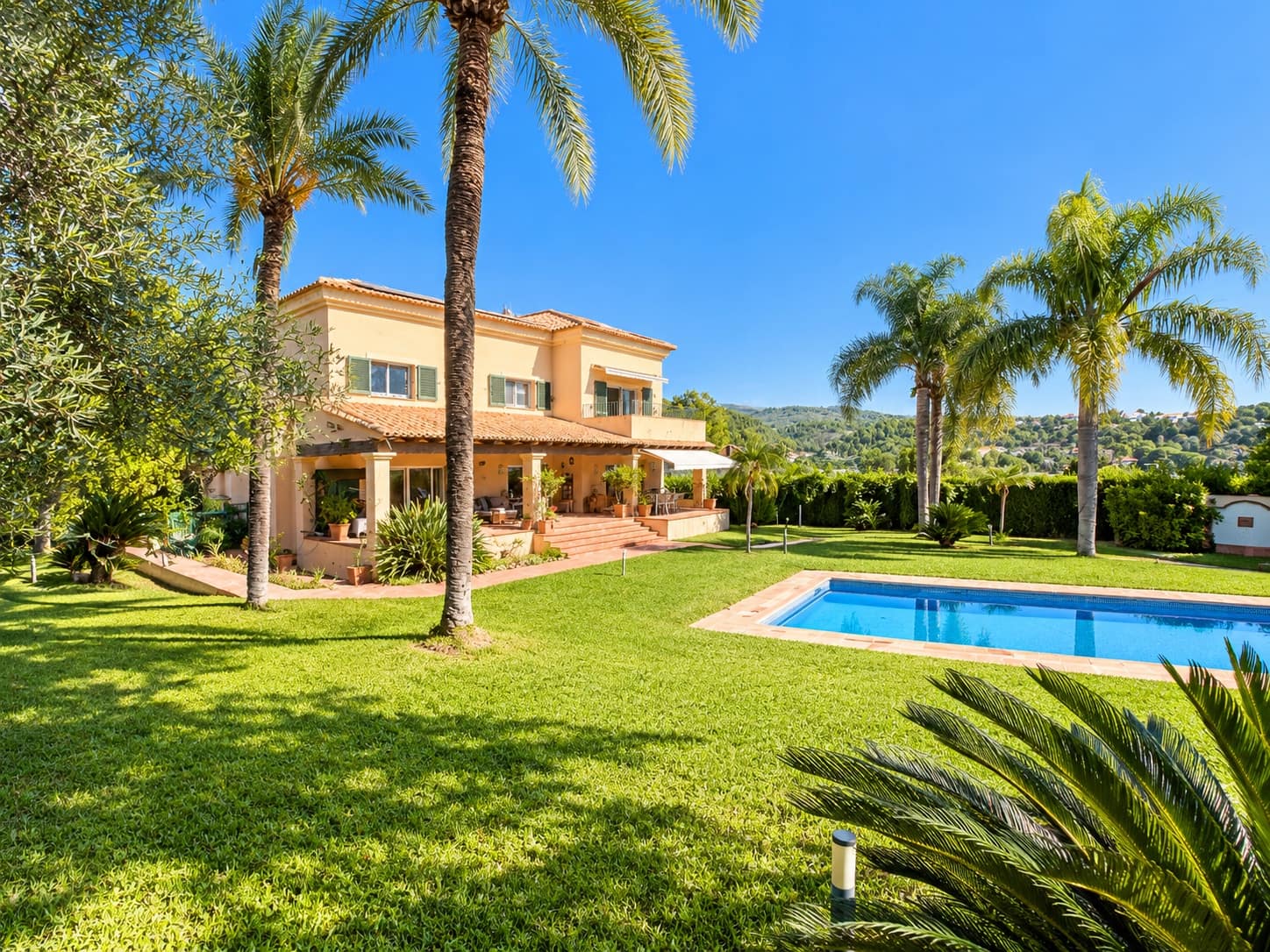 4 Zimmer Villa zu verkaufen in Gandia mit Pool Garage - 1.100.000 € (Ref: 10115652)