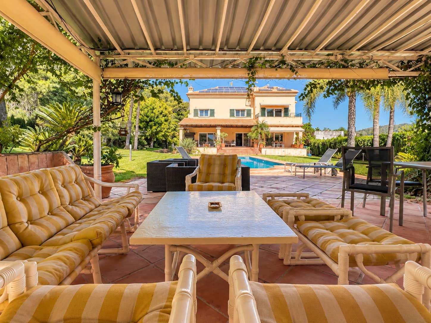 4 Zimmer Villa zu verkaufen in Gandia mit Pool Garage - 1.100.000 € (Ref: 10115652)