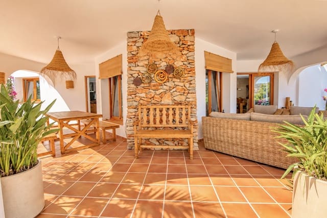 5 soveværelse Villa til salg i Casco Urbano, Teulada-Moraira med swimmingpool garage - € 1.525.000 (Ref: 10119720)