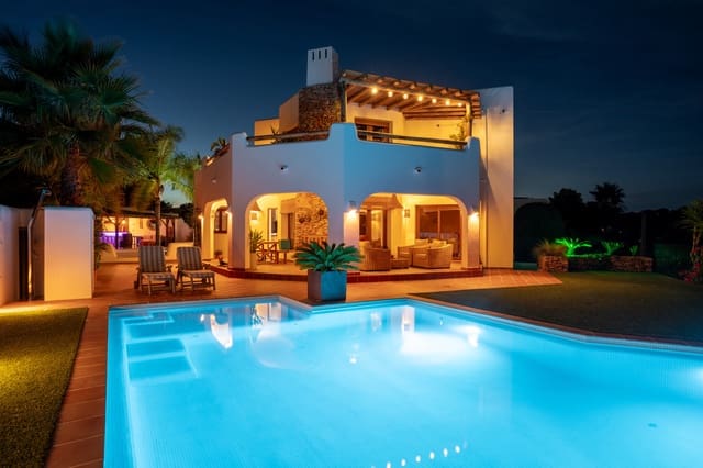5 slaapkamer Villa te koop in Casco Urbano, Teulada-Moraira met zwembad garage - € 1.525.000 (Ref: 10119720)