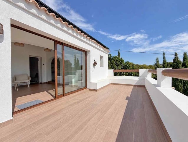 6 soverom Villa til salgs i Centro ciudad, Javea / Xàbia med svømmebasseng garasje - € 1 695 000 (Ref: 10124297)