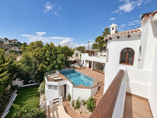 6 soverom Villa til salgs i Centro ciudad, Javea / Xàbia med svømmebasseng garasje - € 1 695 000 (Ref: 10124297)