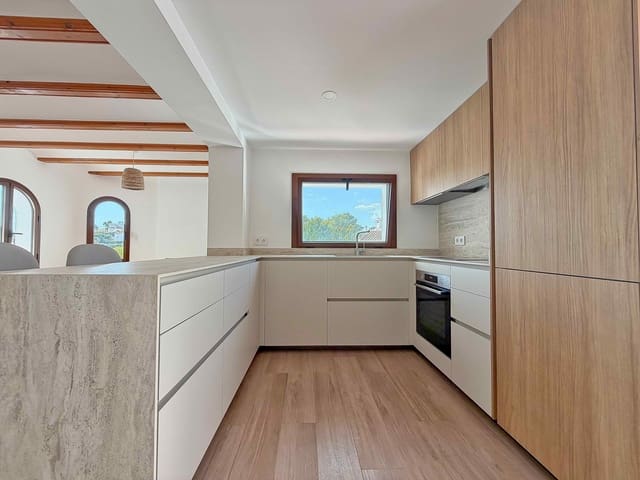 6 soverom Villa til salgs i Centro ciudad, Javea / Xàbia med svømmebasseng garasje - € 1 695 000 (Ref: 10124297)