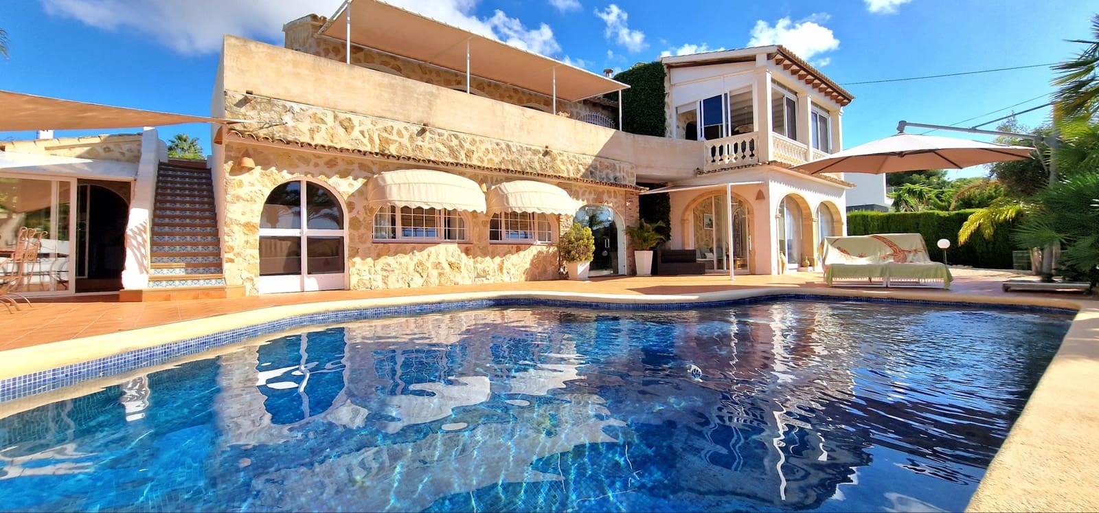 4 makuuhuone Huvila myytävänä paikassa Moraira mukana uima-altaan 
autotalli - 1 599 000 € (Ref: 10124298)