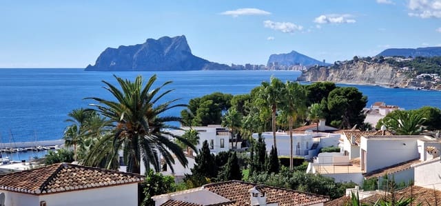 4 makuuhuone Huvila myytävänä paikassa Casco Urbano, Teulada-Moraira mukana uima-altaan 
autotalli - 1 599 000 € (Ref: 10124298)