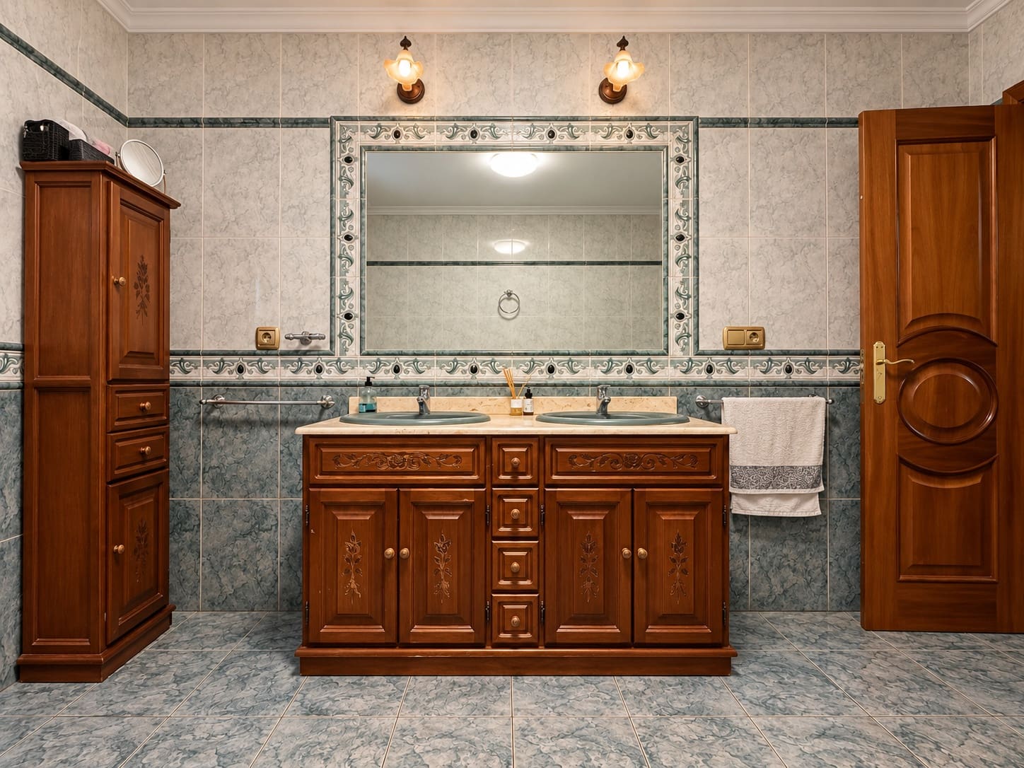 3 sypialnia Dom blizniak na sprzedaż w Oliva z basenem garażem - 310 000 € (Ref: 10129080)