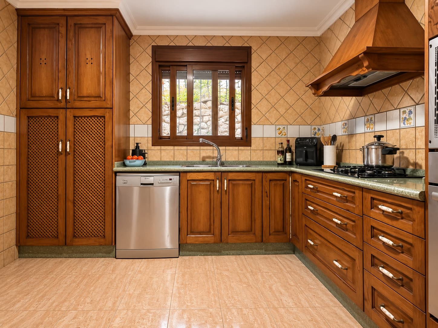 3 sypialnia Dom blizniak na sprzedaż w Oliva z basenem garażem - 310 000 € (Ref: 10129080)