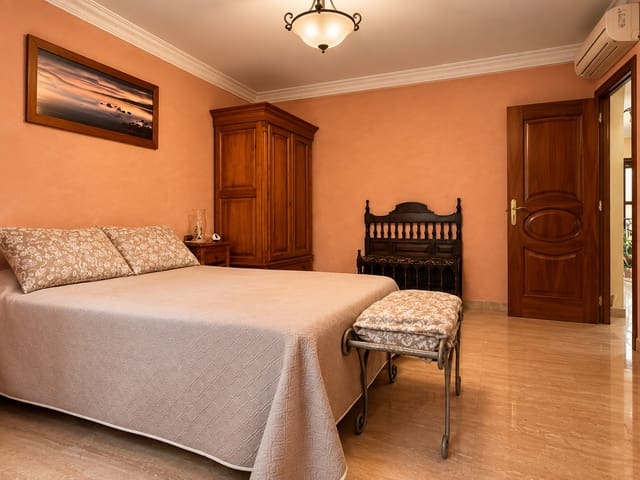 3 sypialnia Dom blizniak na sprzedaż w Oliva Pueblo, Oliva z basenem garażem - 310 000 € (Ref: 10129080)