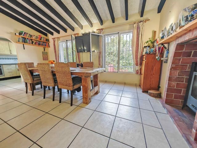 3 soverom Villa til salgs i Centro ciudad, Javea / Xàbia med svømmebasseng garasje - € 575 000 (Ref: 10131441)