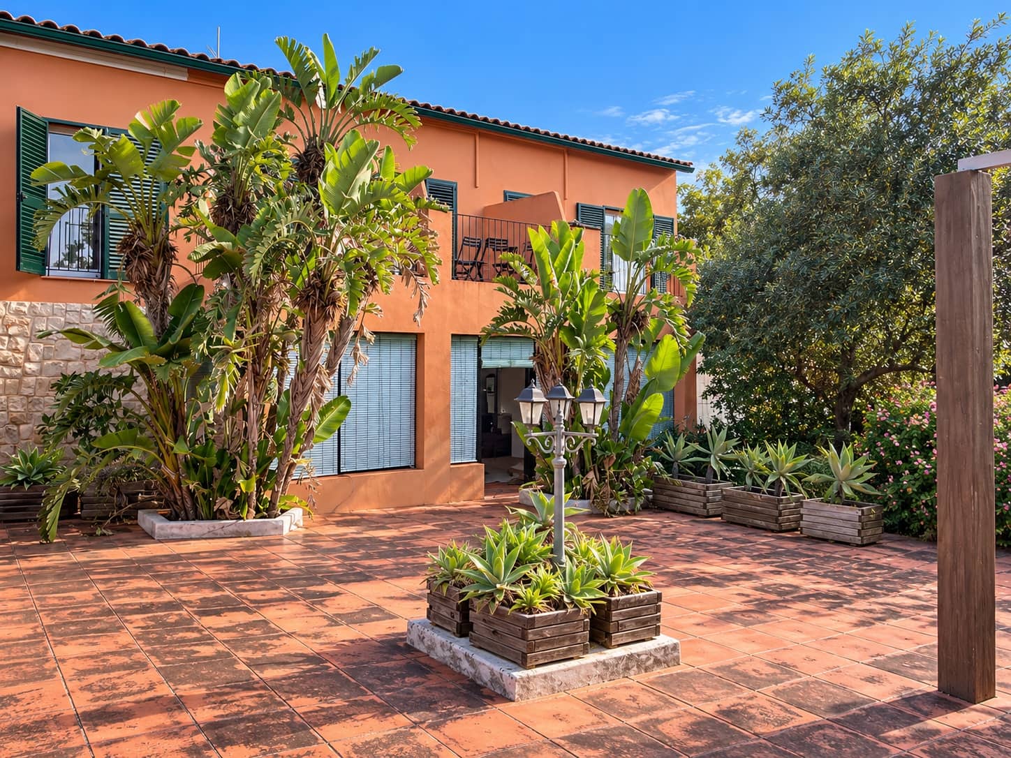 7 bedroom Villa for sale in Gandia with pool garage - € 699,000 (Ref: 10131443)
