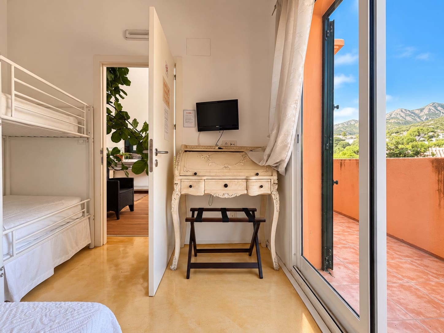 7 bedroom Villa for sale in Gandia with pool garage - € 699,000 (Ref: 10131443)