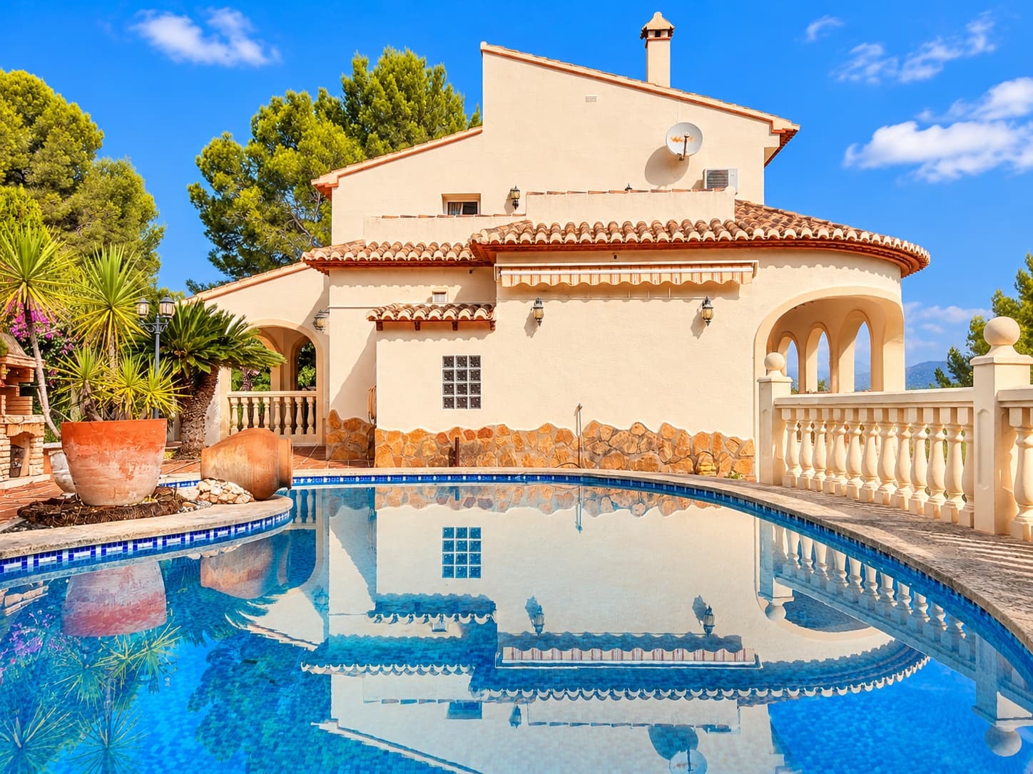 3 soveværelse Villa til salg i Ador med swimmingpool garage - € 449.000 (Ref: 10135957)