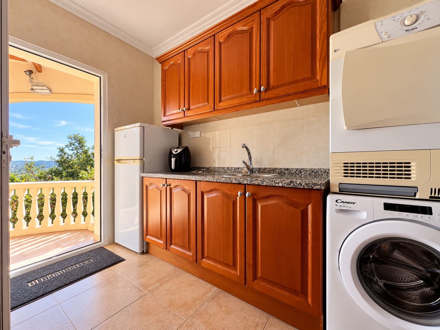 3 bedroom Villa for sale in Ador with pool garage - € 449,000 (Ref: 10135957)