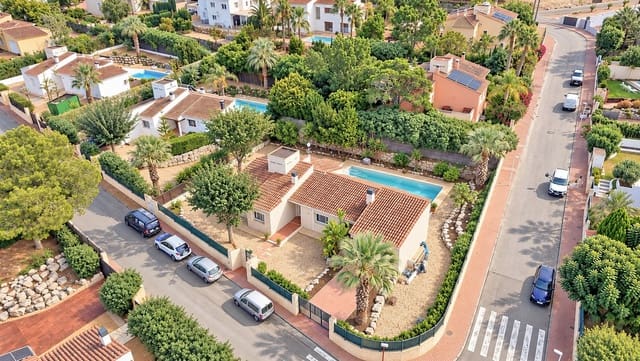 3 bedroom Villa for sale in Centro ciudad, Javea / Xàbia with pool garage - € 835,000 (Ref: 10146758)