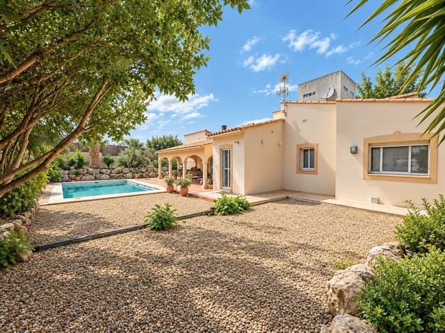 3 bedroom Villa for sale in Centro ciudad, Javea / Xàbia with pool garage - € 835,000 (Ref: 10146758)