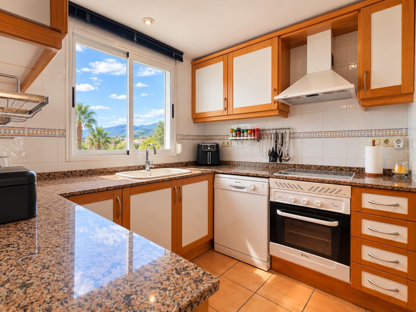 2 sypialnia Penthouse na sprzedaż w Oliva Nova z basenem garażem - 265 000 € (Ref: 10154946)