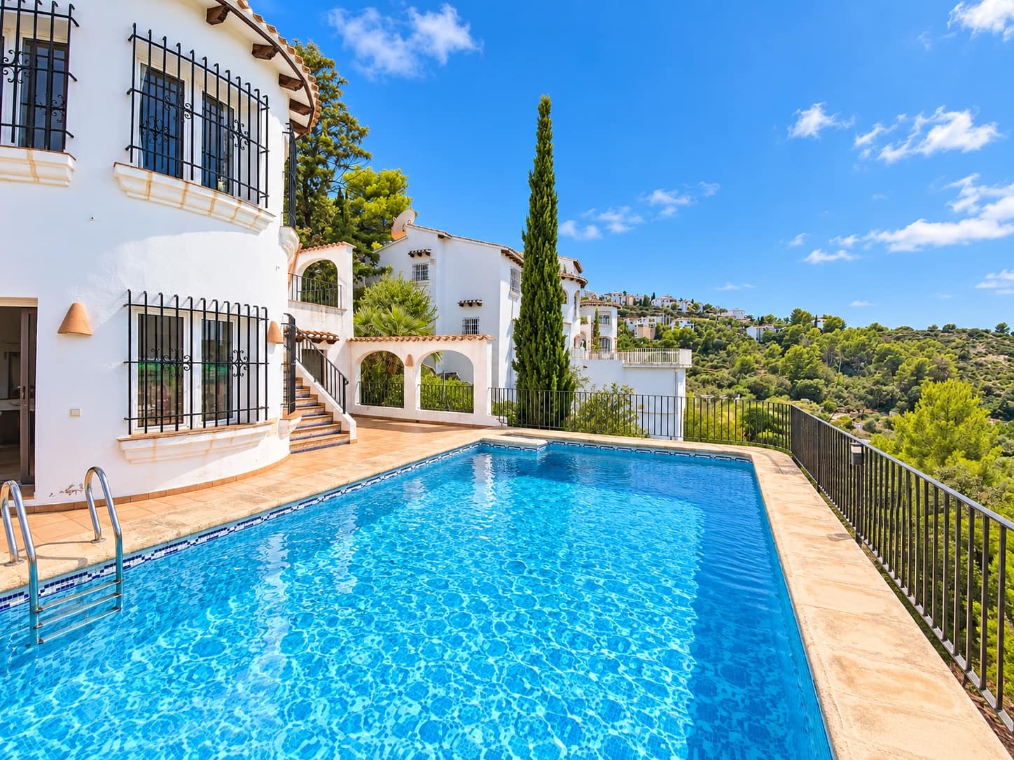 4 bedroom Villa for sale in Monte Pego with pool garage - € 459,000 (Ref: 10157640)