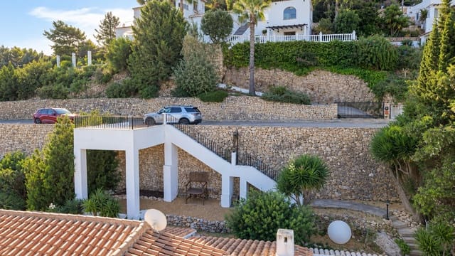 4 Zimmer Villa zu verkaufen in Monte Pego, Pego mit Pool Garage - 459.000 € (Ref: 10157640)