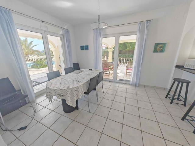 3 makuuhuone Huvila myytävänä paikassa Centro ciudad, Javea / Xàbia mukana uima-altaan 
autotalli - 1 150 000 € (Ref: 10157641)