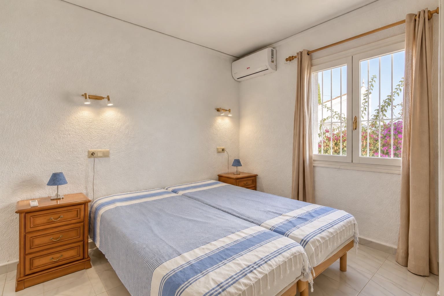 5 camera da letto Villetta Bifamiliare in vendita in Moraira con piscina garage - 449.000 € (Rif: 10159305)