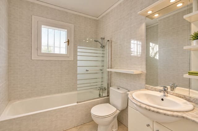 5 camera da letto Villetta Bifamiliare in vendita in Casco Urbano, Teulada-Moraira con piscina garage - 449.000 € (Rif: 10159305)