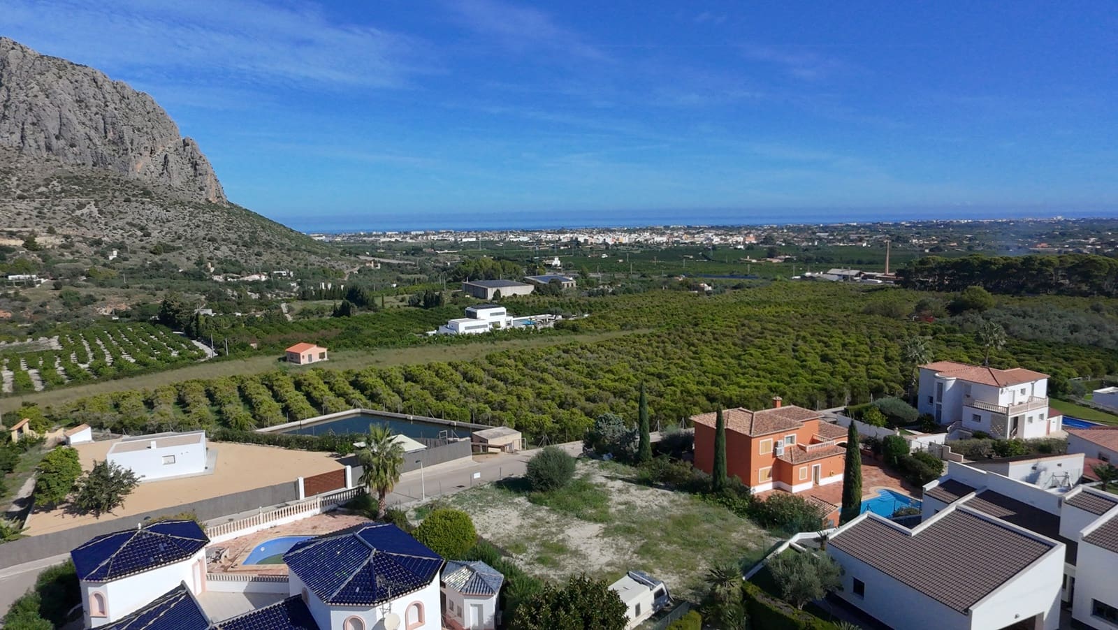 Chalet de 3 habitaciones en Beniarbeig en venta con piscina garaje - 1.150.000 € (Ref: 10182937)