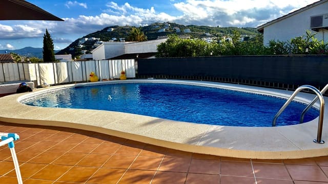 3 quarto Moradia para venda em Monte Pego, Pego com piscina - 420 000 € (Ref: 10182938)
