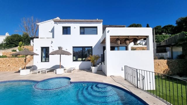 3 sypialnia Willa na sprzedaż w Casco Urbano, Teulada-Moraira z basenem garażem - 1 075 000 € (Ref: 10182939)