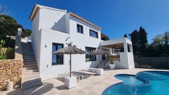 3 sypialnia Willa na sprzedaż w Casco Urbano, Teulada-Moraira z basenem garażem - 1 075 000 € (Ref: 10182939)