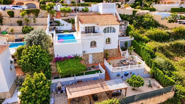 4 slaapkamer Villa te koop in Benissa met zwembad - € 595.000 (Ref: 10184448)