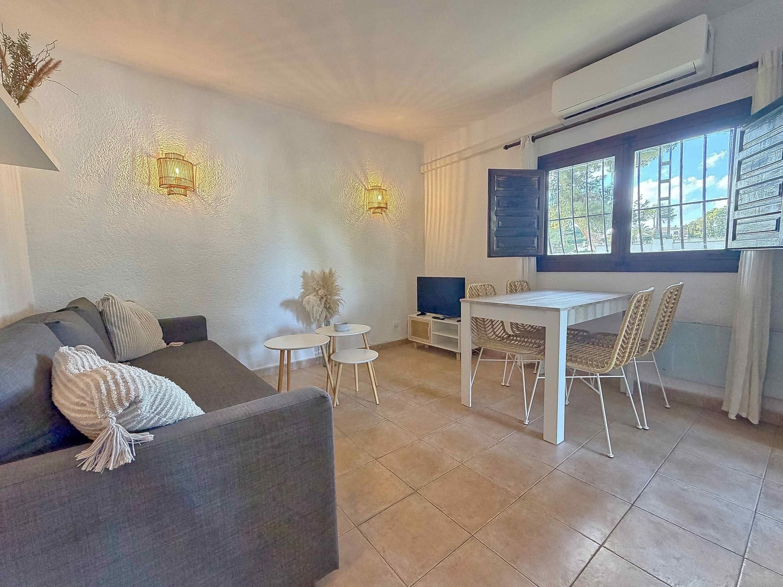 2 soveværelse Bungalow til salg i Javea / Xabia med swimmingpool - € 299.000 (Ref: 10184450)