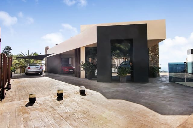 3 bedroom Villa for sale in Altea with pool - € 2,650,000 (Ref: 4844096)