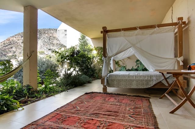 3 bedroom Villa for sale in Altea with pool - € 2,650,000 (Ref: 4844096)