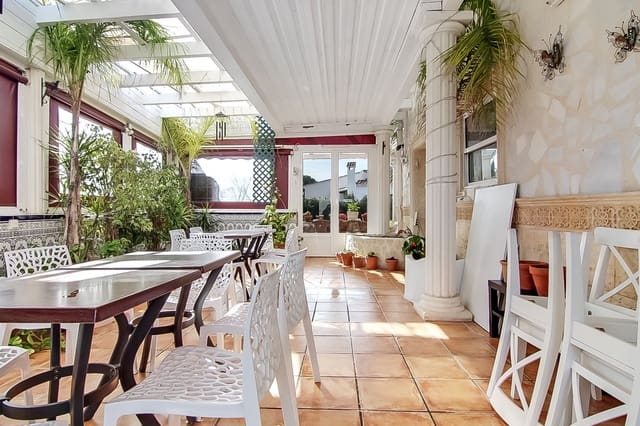 15 soverom Kommersiell til salgs i Gargasindi, Calpe / Calp med svømmebasseng - € 1 050 000 (Ref: 4844227)