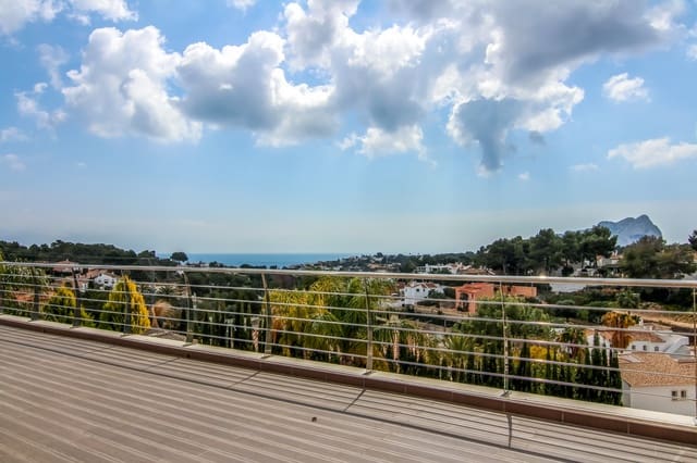 6 slaapkamer Villa te koop in Benissa met zwembad - € 1.799.999 (Ref: 4844408)