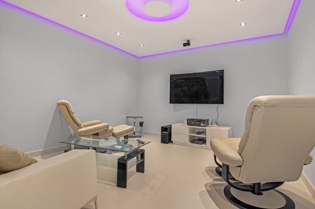 6 sypialnia Willa na sprzedaż w Altea z basenem - 6 300 000 € (Ref: 4844756)