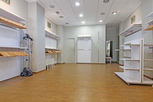 Kommersiell til salgs i Gargasindi, Calpe / Calp - € 220 000 (Ref: 4844844)