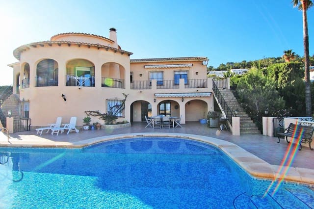 6 chambre Villa/Maison à vendre à Gargasindi, Calpe / Calp avec piscine - 700 000 € (Ref: 4953885)