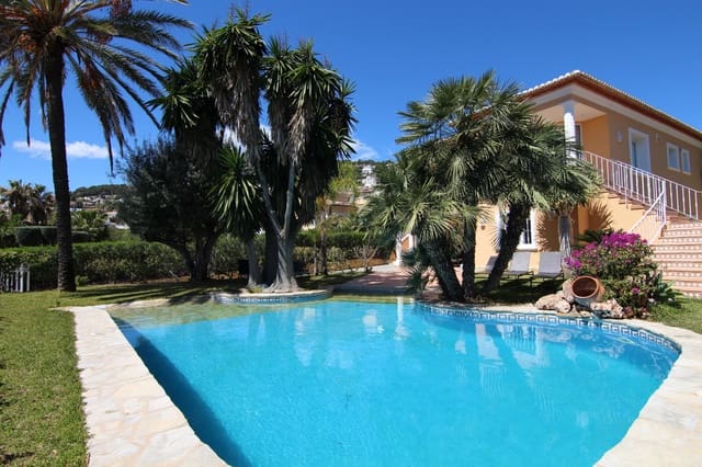 4 quarto Moradia para venda em Casco Urbano, Teulada-Moraira com piscina - 965 000 € (Ref: 4953895)