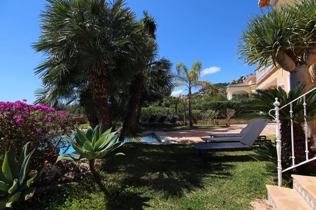 4 quarto Moradia para venda em Casco Urbano, Teulada-Moraira com piscina - 965 000 € (Ref: 4953895)