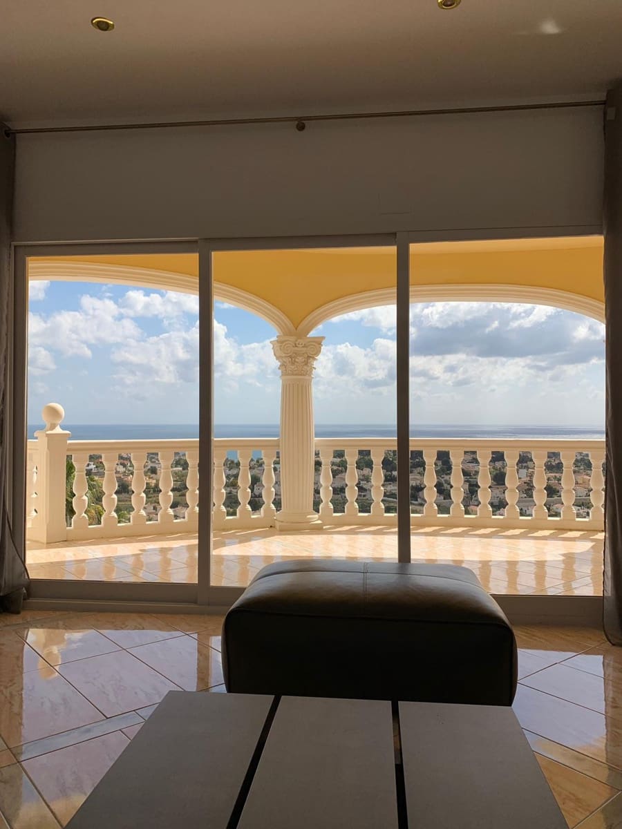 4 soveværelse Villa til salg i Calpe / Calp med swimmingpool - € 1.250.000 (Ref: 4953913)