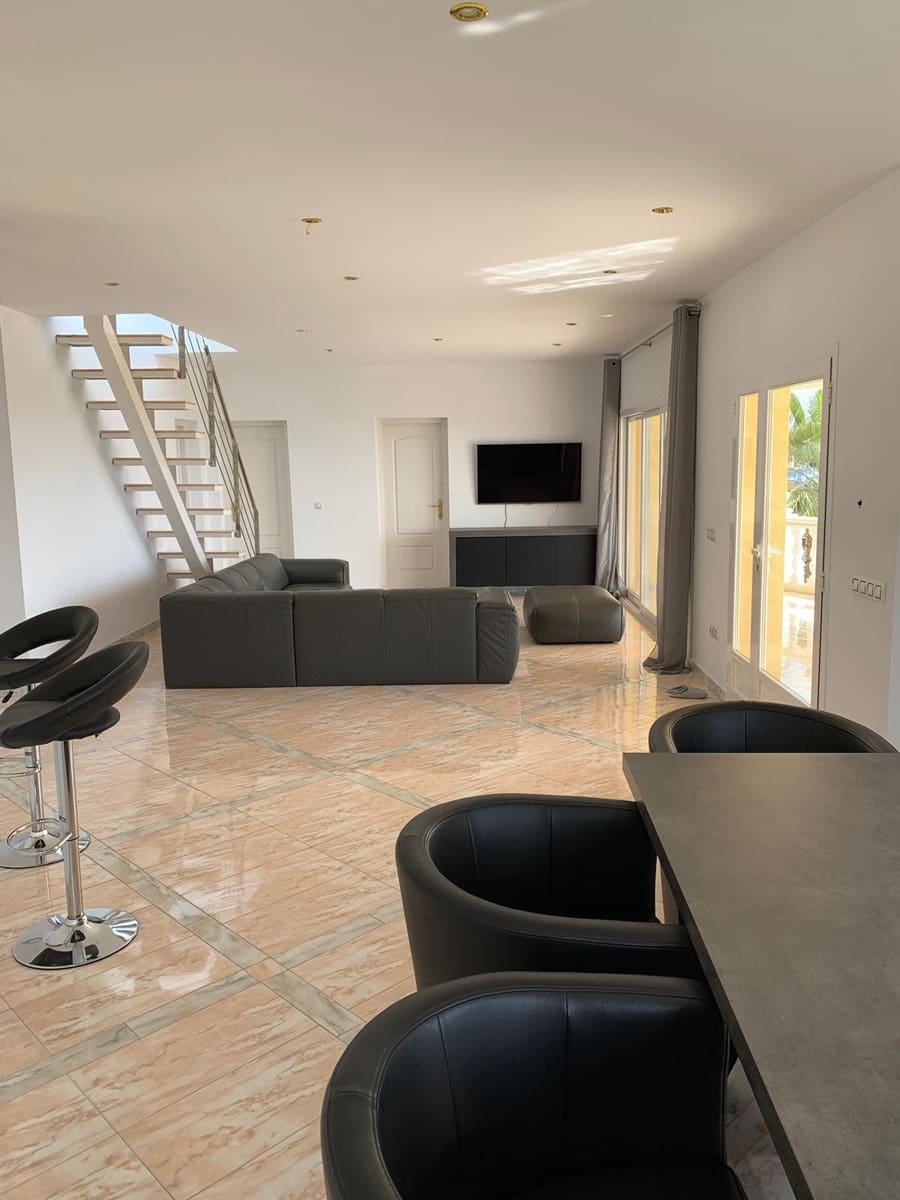 4 soveværelse Villa til salg i Calpe / Calp med swimmingpool - € 1.250.000 (Ref: 4953913)