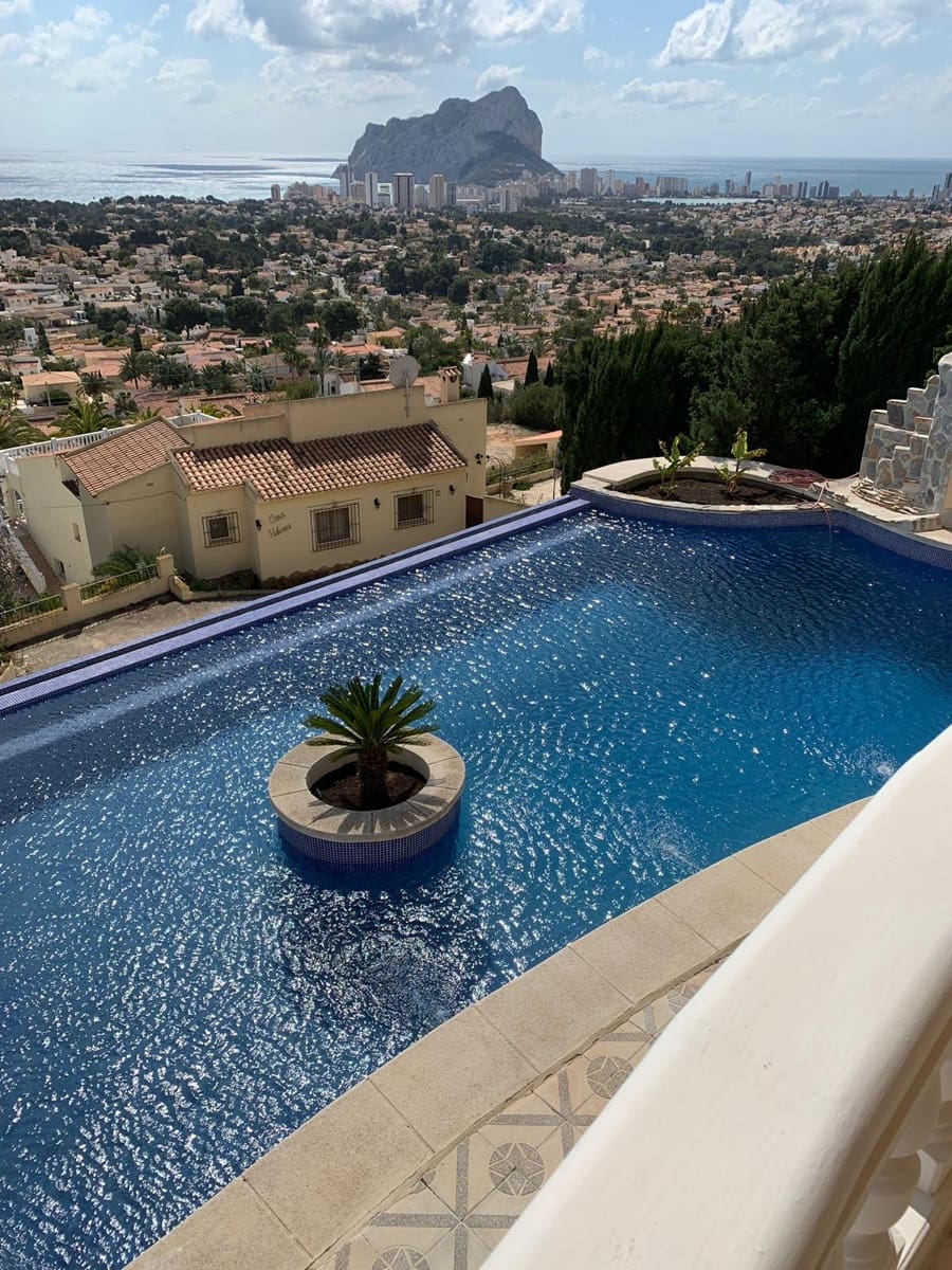 4 soveværelse Villa til salg i Calpe / Calp med swimmingpool - € 1.250.000 (Ref: 4953913)