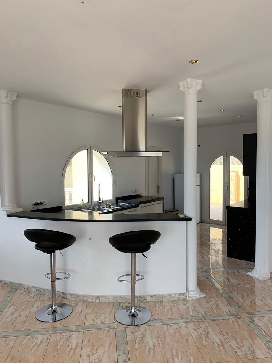 4 soveværelse Villa til salg i Calpe / Calp med swimmingpool - € 1.250.000 (Ref: 4953913)