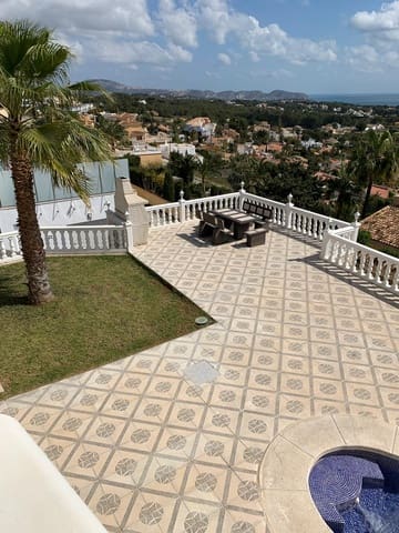 4 bedroom Villa for sale in Gargasindi, Calpe / Calp with pool - € 1,250,000 (Ref: 4953913)