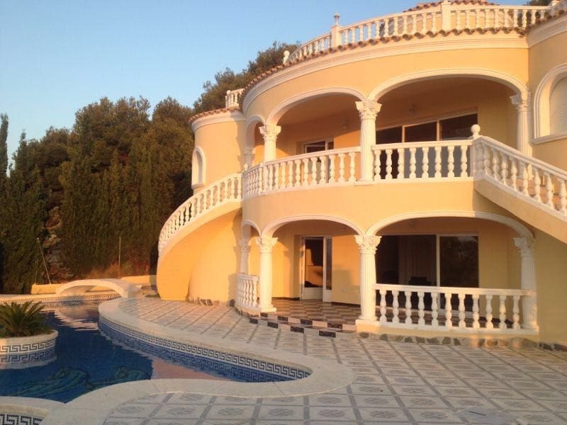 4 soveværelse Villa til salg i Calpe / Calp med swimmingpool - € 1.250.000 (Ref: 4953913)