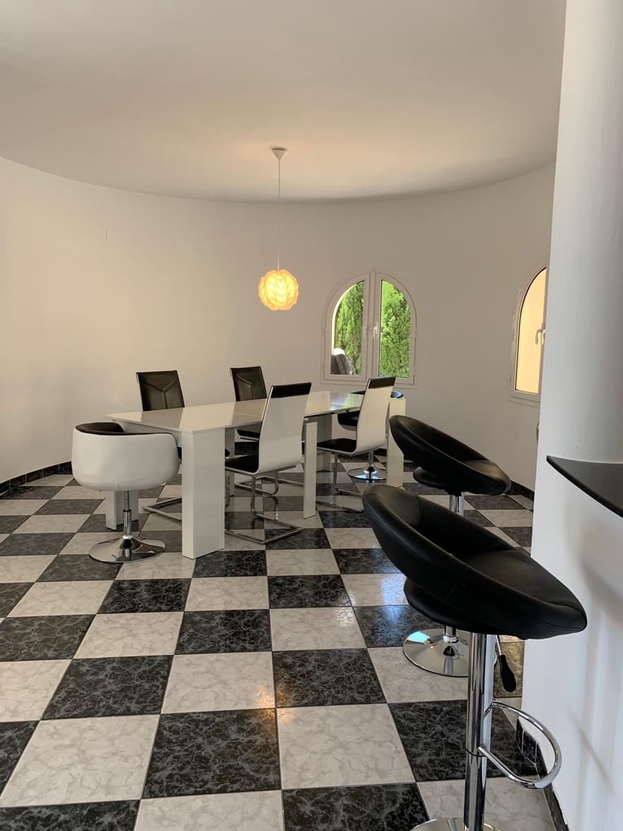 4 soveværelse Villa til salg i Calpe / Calp med swimmingpool - € 1.250.000 (Ref: 4953913)