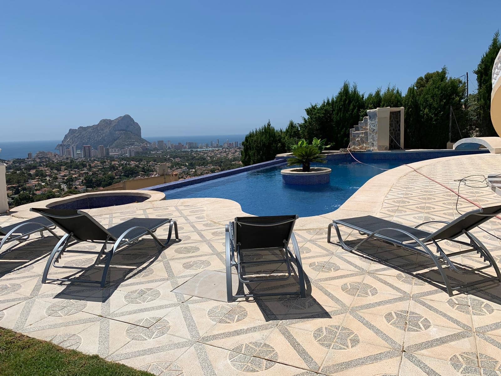 4 soveværelse Villa til salg i Calpe / Calp med swimmingpool - € 1.250.000 (Ref: 4953913)